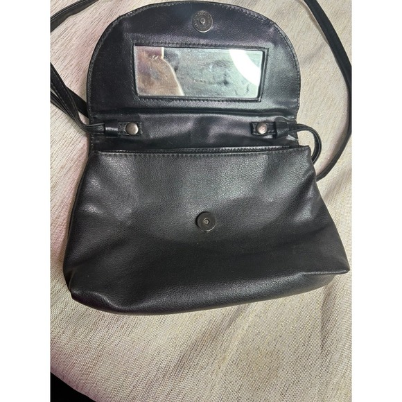 America Perry Ellis Crossbody Purse - Picture 5 of 9